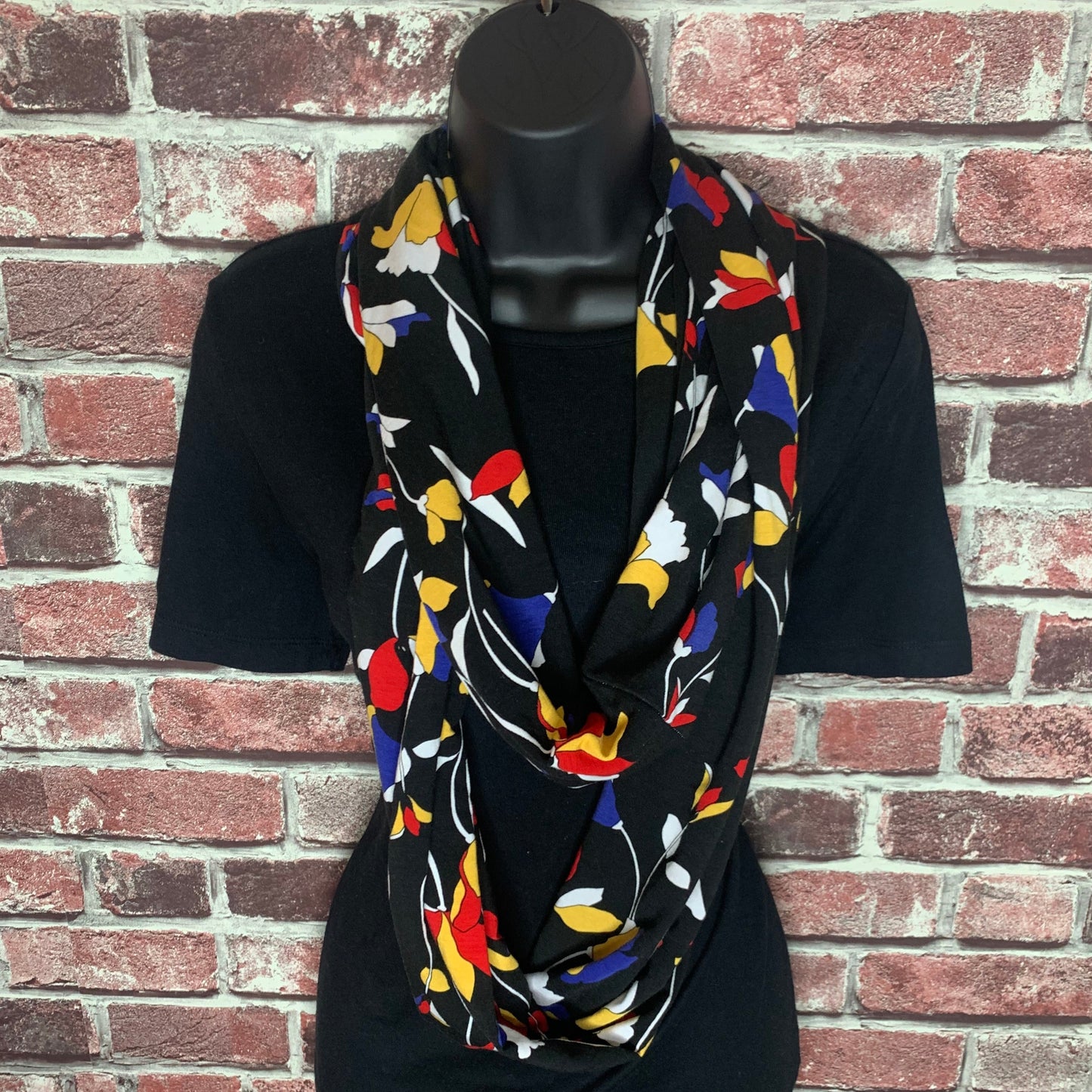 Dessa Scarf