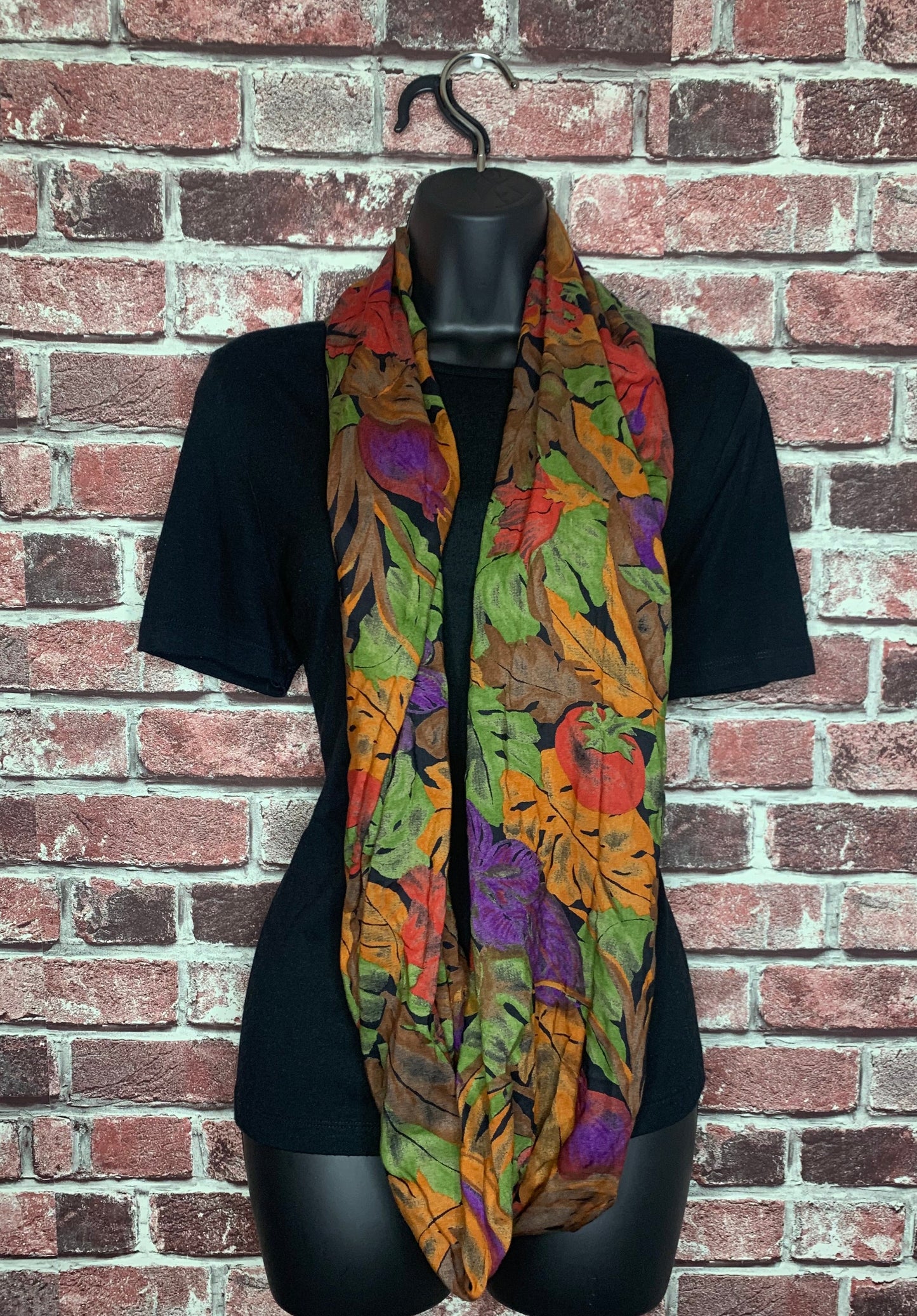 Foliage scarf